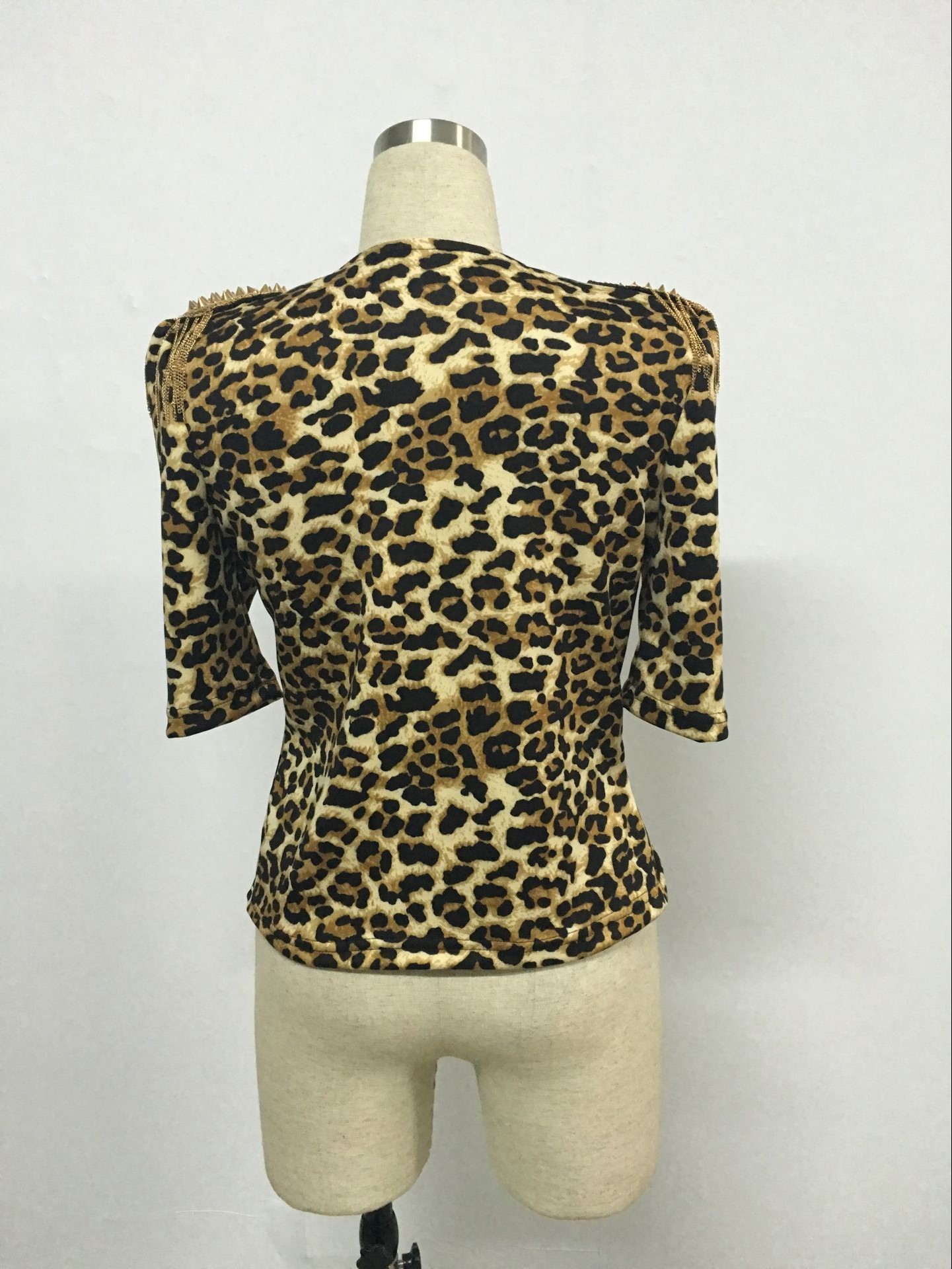 Stylish Half Sleeves Epaulet Stud Embellished Leopard Polyester ...